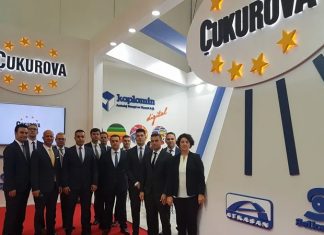 Türkiye’nin en köklü sanayi ve yatırım gruplarından biri olan Çukurova Holding, enerji, iletişim, finans, inşaat, otomotiv, medya ve sanayi alanlarındaki geniş faaliyet ağıyla dikkat çekmeye devam ediyor. 1923 yılında temelleri atılan şirket, zaman içinde küçük bir dokuma girişiminden küresel ölçekte faaliyet gösteren dev bir iş grubuna dönüşerek Türkiye ekonomisinin önemli aktörlerinden biri haline gelmiş durumda. Özellikle farklı sektörlerdeki yatırımları ve uzun yıllara dayanan sanayi tecrübesiyle öne çıkıyor. Konulu bir haber görseli.