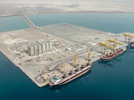 Türkiye’nin köklü mühendislik ve taahhüt şirketlerinden biri olan STFA Holding, inşaat, enerji, denizcilik, altyapı ve teknoloji alanlarında gerçekleştirdiği projelerle dikkat çekiyor. 1938 yılında Sezai Türkeş ve Feyzi Akkaya tarafından kurulan grup, Türkiye’nin ilk büyük müteahhitlik şirketlerinden biri olarak kabul ediliyor. Kuruluşundan bu yana hem Türkiye’de hem de uluslararası pazarda önemli projelere imza atan STFA Holding, özellikle altyapı ve mühendislik alanındaki deneyimiyle öne çıkıyor. Konulu bir haber görseli.